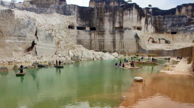 Aktifitas Para Wisatawan yang Dapat di Lakukan di Bukit Kapur Telogo Sadang